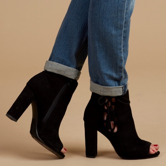 Altar'd State Shoes - NWT Altar'd State Alperton Dress Booties